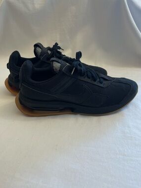 Nike Air Max Pre-Day "Black Gum" Sneakers Minimalist Lightweight Men's Size 9.5
